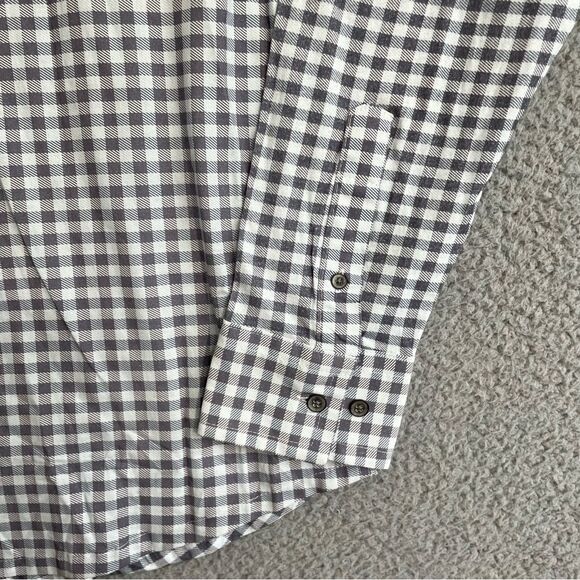 WRK The Reworked Shirt Men M Gray Gingham‎ Check Plaid Casual LS Button Down - Picture 2 of 12